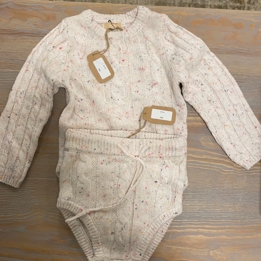 Jars collection brand new 18month 2 piece knit set